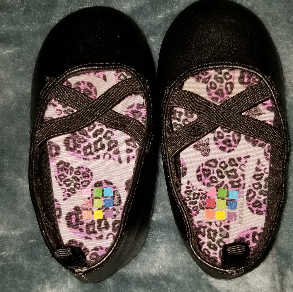 Size 4 Infant shoe GUC